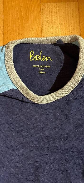 Maglioni & Felpe: Boden Langarmshirt Gr 128 – Usato da Allschwil venduto da CaSu- 2