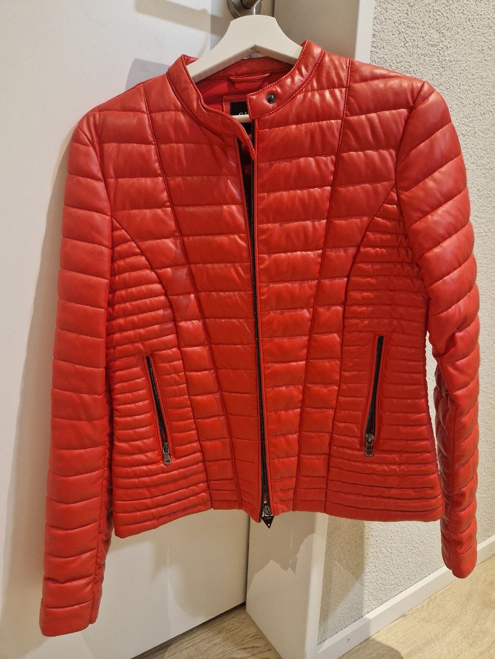 Guess Giacche: Guess Jacke – Nuovo (secondo la descrizione) da Ermensee venduto da Mrs.Q. 1