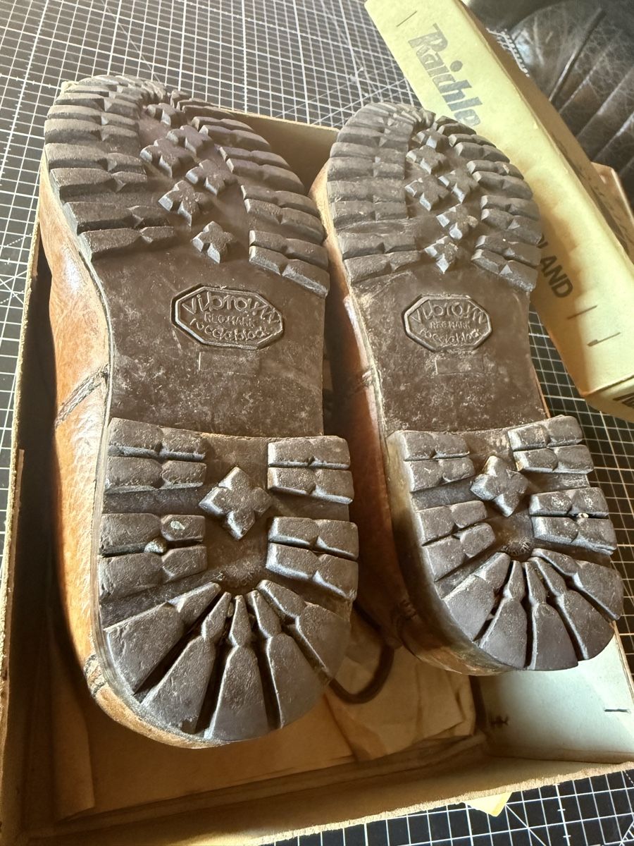 Raichle Damenschuhe: Alter Raichle Wanderschuh Damen – Gebraucht aus Thun von Mumi 3