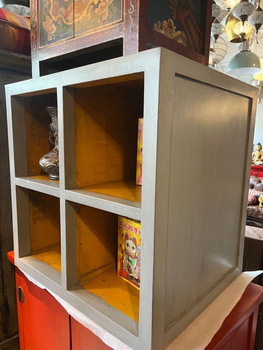 Cassettiere: Cube Tisch mit vier offenen Fächern | LIQUIDATIONSVERKAUF – Nuovo (secondo la descrizione) da Zürich venduto da Hnikbay