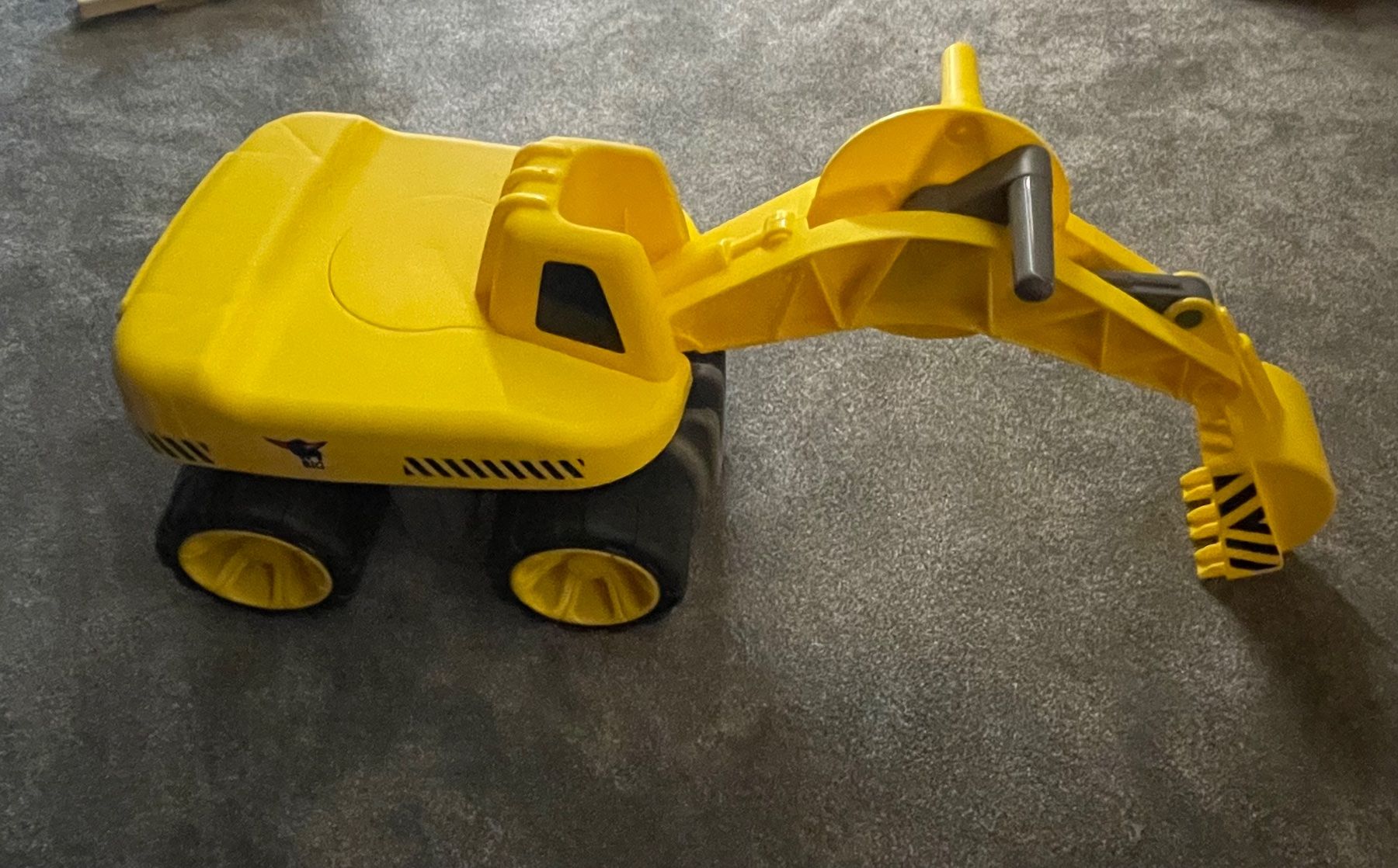 Big Veicoli per bambini: BIG Bagger zum Draufsitzen – Usato da Rotkreuz venduto da GerberaSpider08