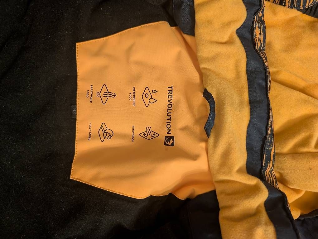 Giacche & Cappotti: Skijacke gr. 92 – Usato da Zofingen venduto da claudiawesp