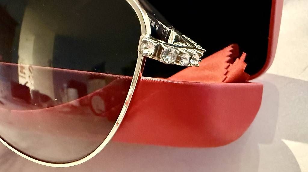 Occhiali & Lenti:  SWAROVSKI Damen Sonnenbrille  – Usato da Inwil venduto da Rknuddel 2