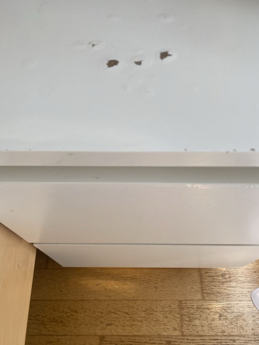 Ikea Tables de nuit: Zwei Nachtische mit Lampen – D'occasion à Urtenen- Schönbühl par windowshopper 2
