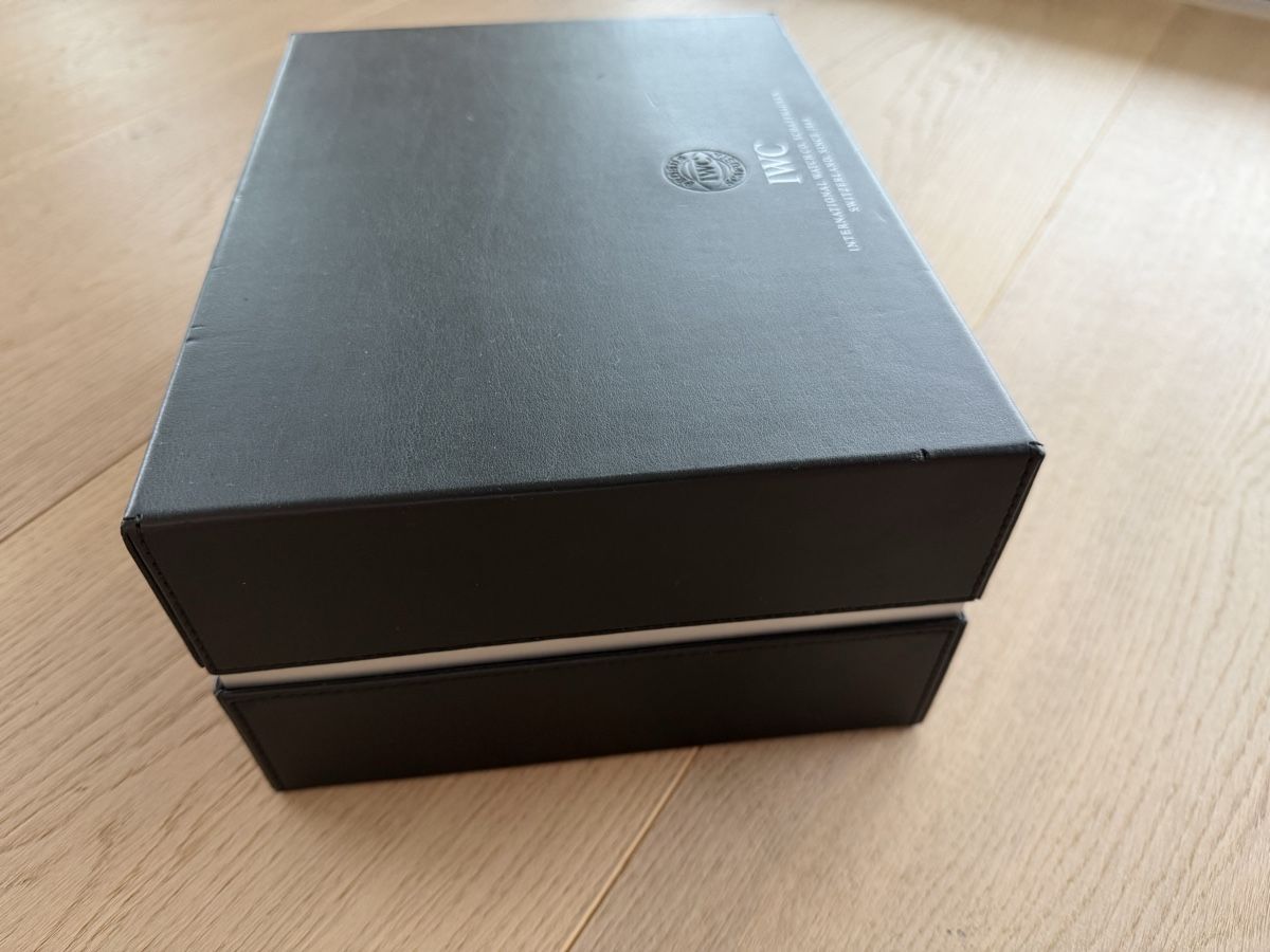 IWC Uhren: Original IWC Uhrenbox  – Gebraucht aus Emmenbrücke von Van92 3