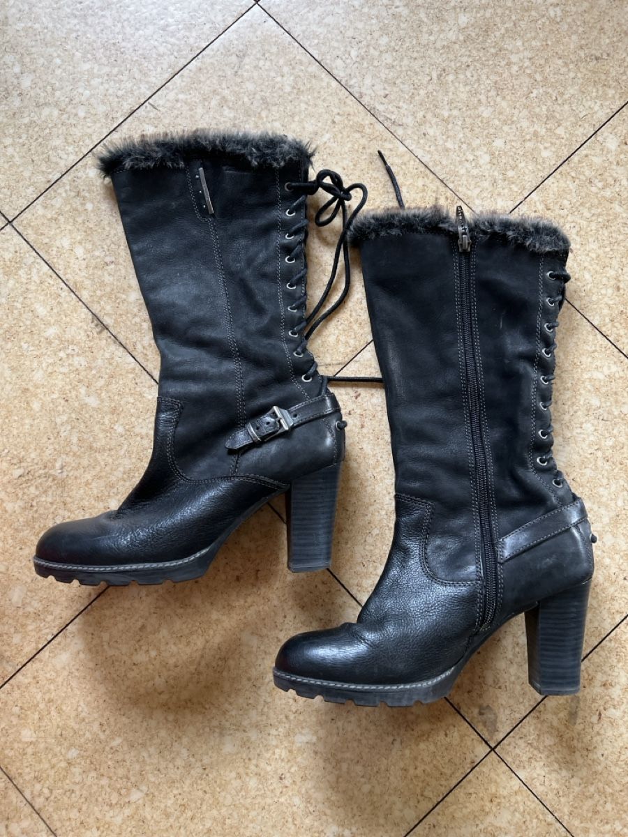 Tamaris Damenschuhe: Damen Stiefel Leder schwarz Grösse 38 – Gebraucht aus Zuchwil von Commander0