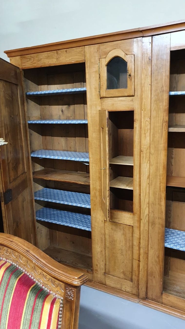 Armadi: ANTIKER SCHRANK KIRSCH BAUMHOLZ – Usato da Dietikon venduto da brocki-eyra 2