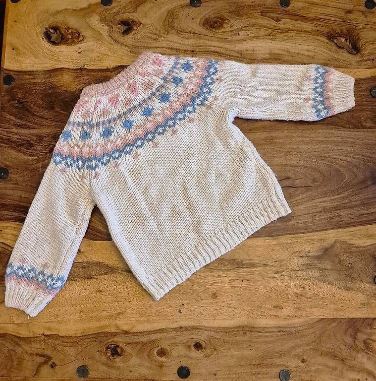Maglioni & Felpe: Wollpullover Grösse 104 – Usato da Bremgarten AG venduto da Noii 2