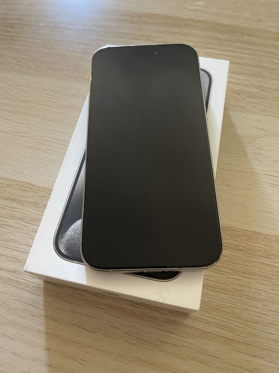 Apple Portables: iPhone 15 pro 128gb Akku 94% – D'occasion à Biel/Bienne par ham_wf9n 3