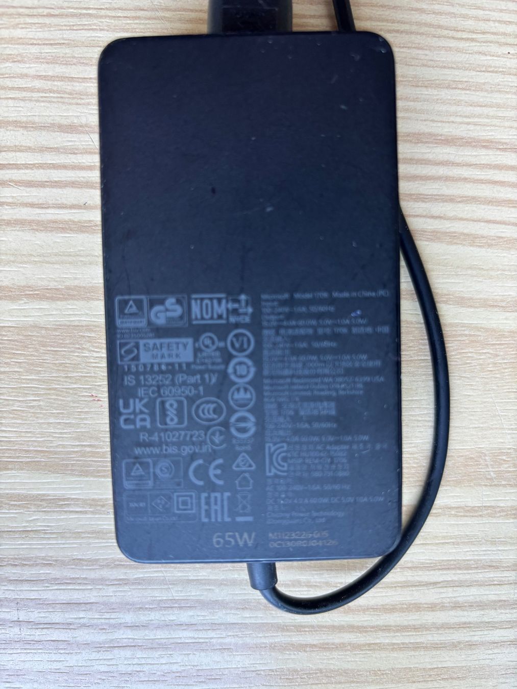 Microsoft Caricabatterie: Original 65W Microsoft Surface Netzteil, Ladegerät, Kabel – Usato da Weissbad venduto da Bausely 2