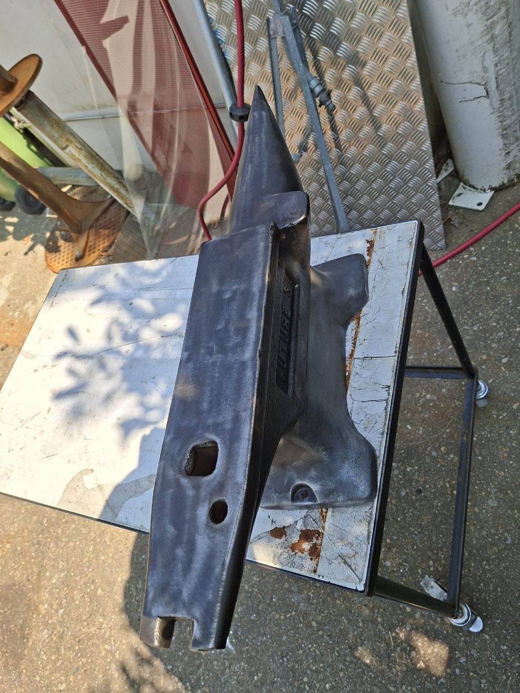 Werkzeuge: Amboss "Future 3", ca. 45kg,  Schmied Hufschmied – Gebraucht aus Grossdietwil von hufi10 1