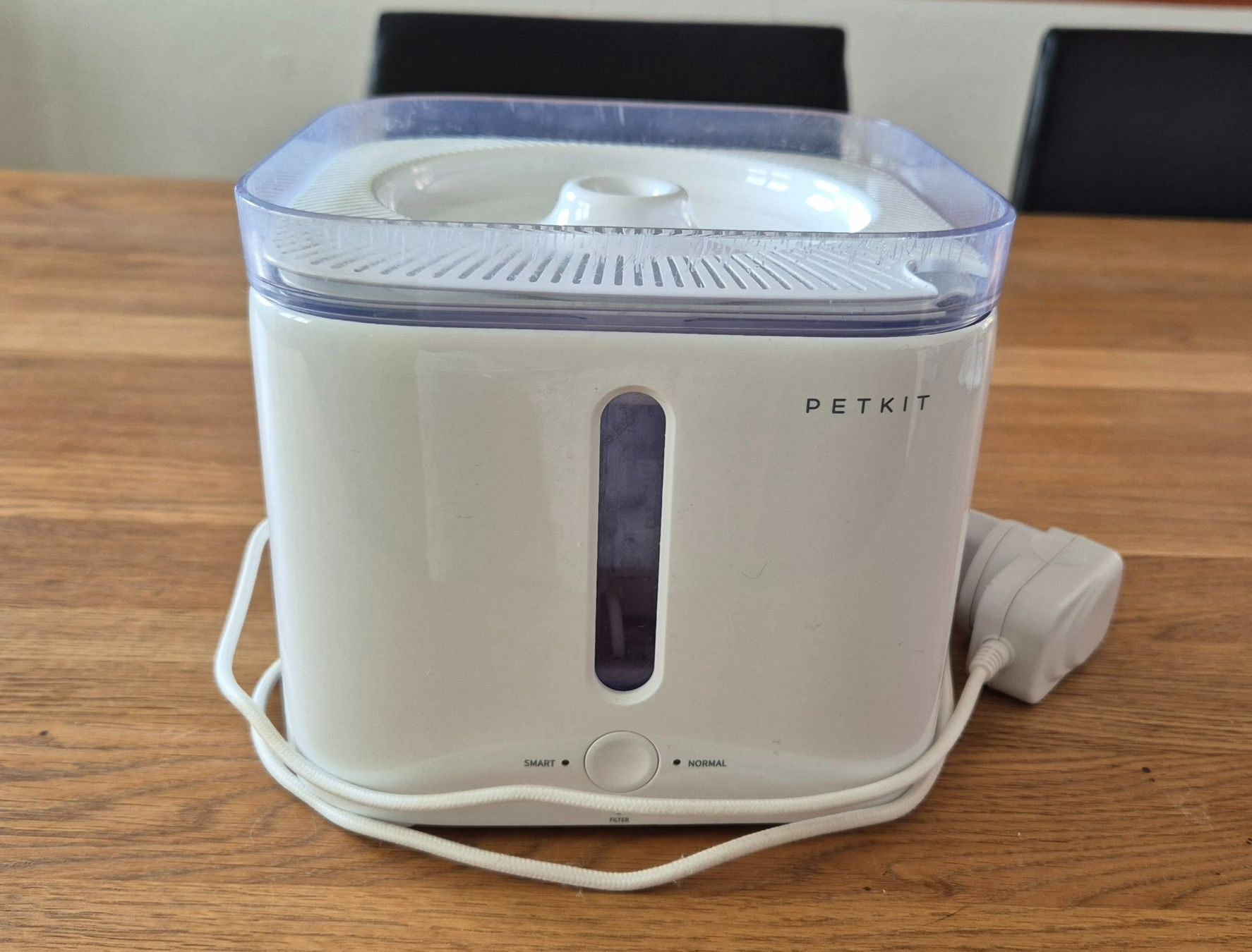 Stagni & Fontane ornamentali: PETKIT Trinkbrunnen inkl. 3 Filter – Usato da Aadorf venduto da Merlin111 1