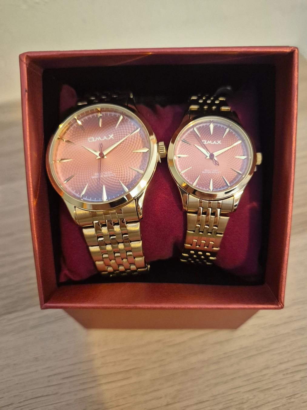 Uhren: OMAX Partneruhrenset gold / Lachs – Neu und originalverpackt aus Zürich von zah_967f