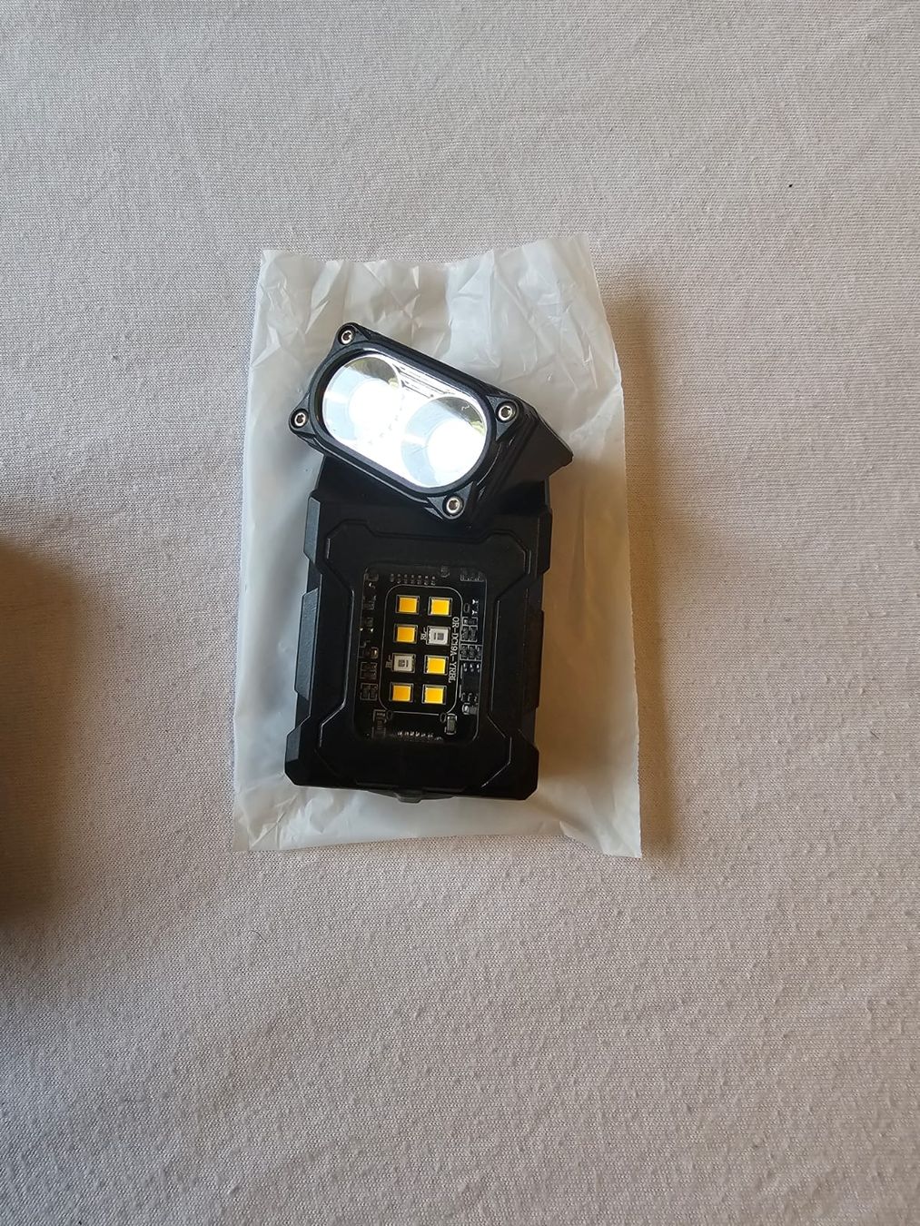 Lampen: Neue multifunktionale LED Arbeitsleuchte mit USB Anschluss – Neu und originalverpackt aus Zürich von dev_5brj 1