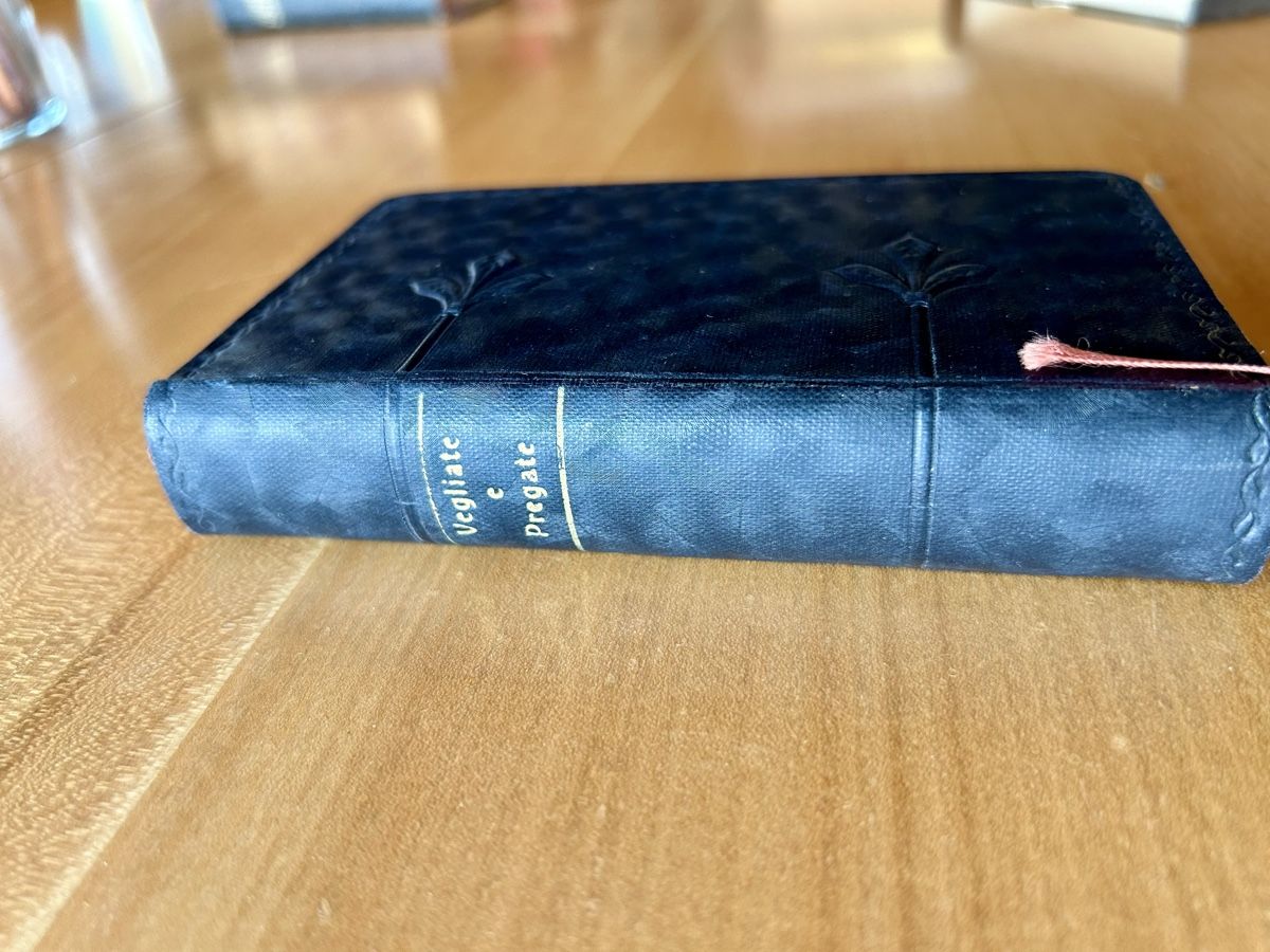 Libri: Livret de prières antique "Vegliate e pregate" – Usato da Lausanne venduto da TelmaLouise70 1