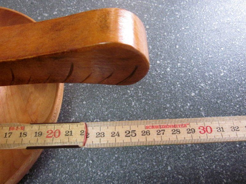Elettrodomestici da cucina: Vintage Eichhörnchen Nussknacker mit Schale aus Holz – Usato da Bischofszell venduto da raika 8