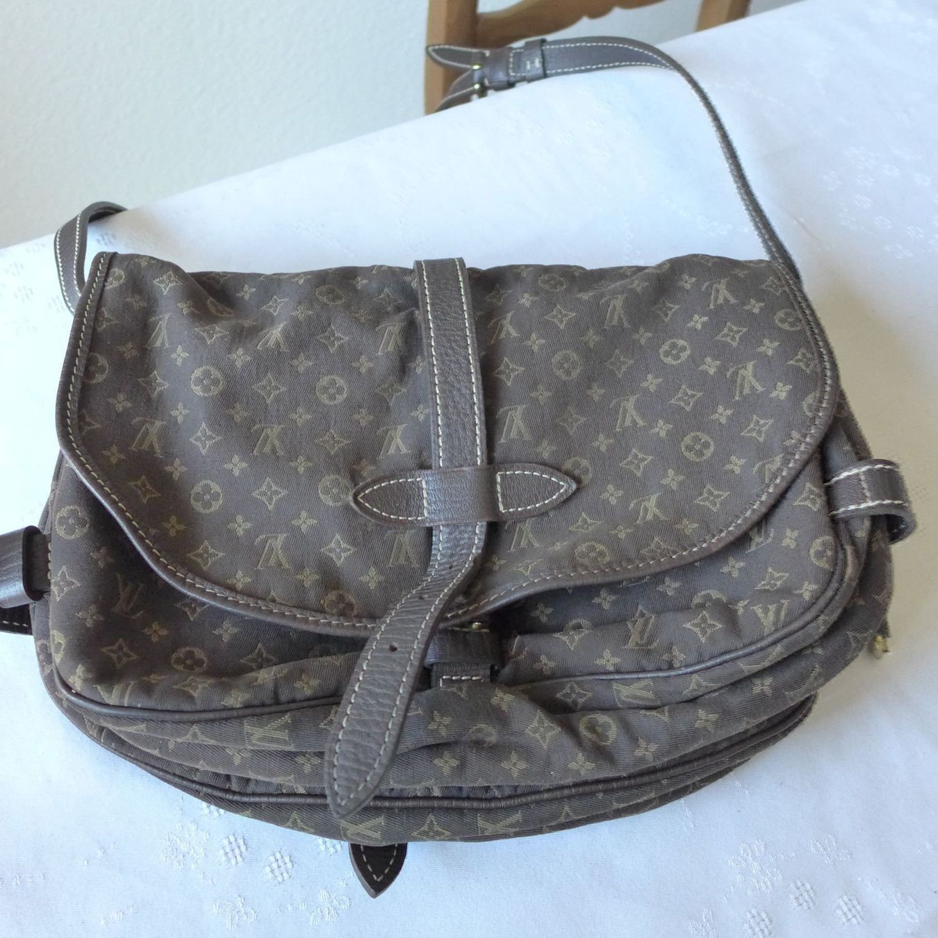 Louis Vuitton Borse: Louis Vuitton Saumur 30 Crossbodybag – Usato da Bottmingen venduto da sandy_2 1