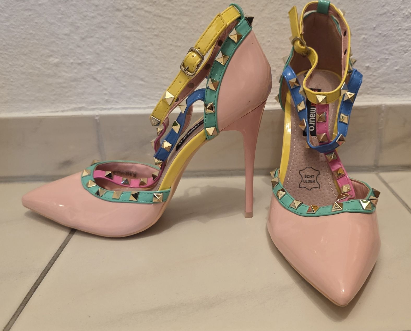 Scarpe da donna: Farbige Heels von Super Mauro – Usato da Effingen venduto da coc_7c9b 1