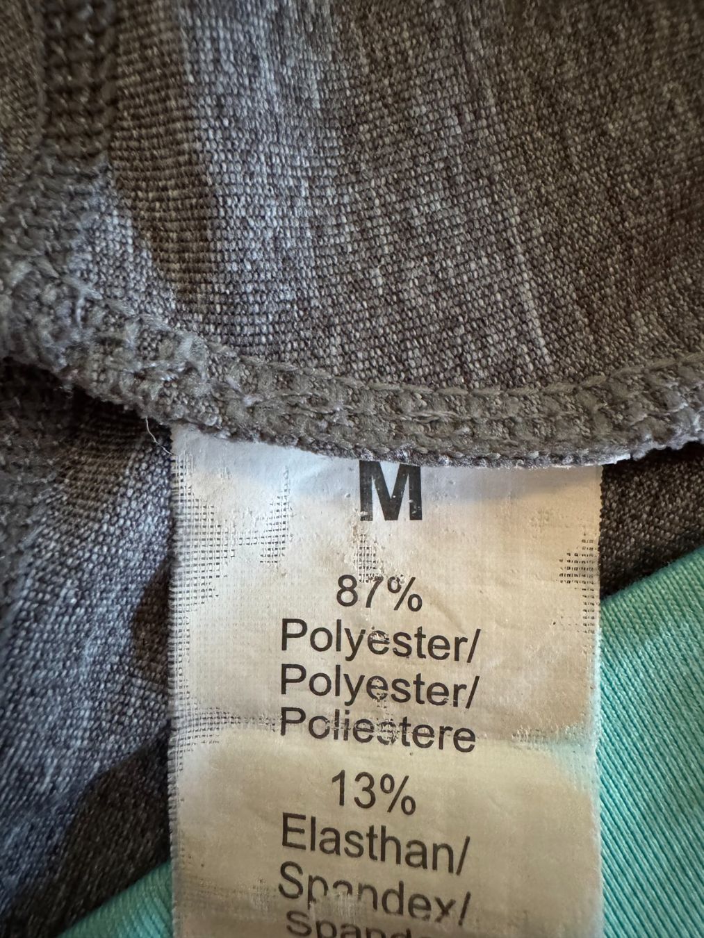 Pantaloni: Short de sport gris taille M – Usato da Rossemaison venduto da Carduelis 1