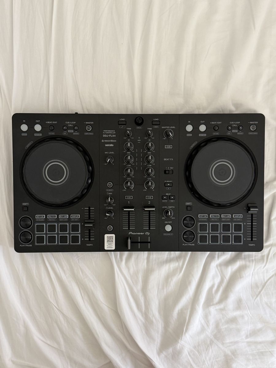 Pioneer Console di mixaggio: Pioneer DJ Controller DDJ-FLX4 – Nuovo (secondo la descrizione) da Basel venduto da irysells
