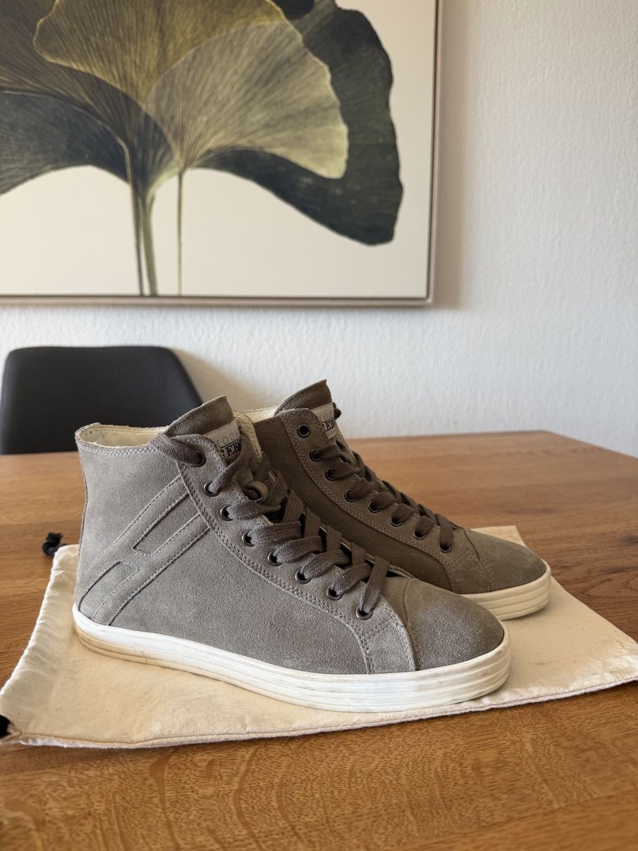 Hogan Scarpe da donna: Hogan Rebel grey suede high top trainers – Nuovo (secondo la descrizione) da Jona venduto da Dearr