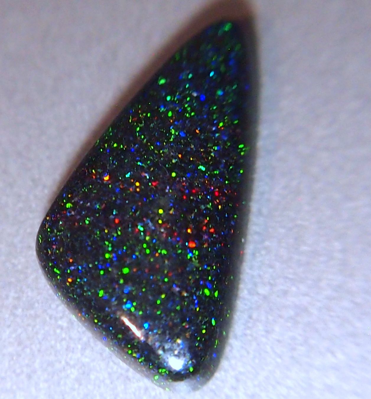 Pierres précieuses: 3,7 CTS polierter ANDAMOOKA OPAL  selten , einzigartig – Neuf avec emballage d'origine à Reinach BL par Hesekiel39 4