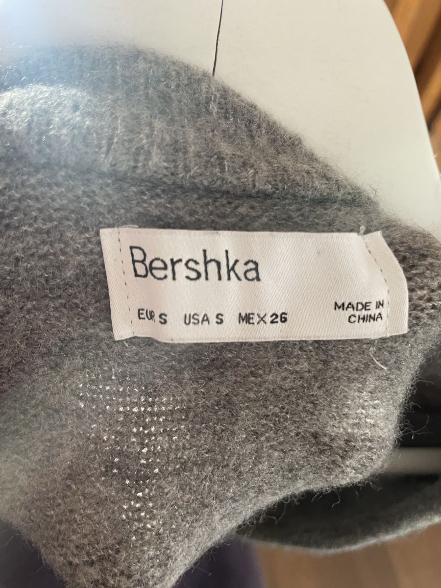Bershka Pullover & Sweatshirts: Cozy Bershka Jumper – Neu (gemäss Beschreibung) aus Zürich von irinaw 4