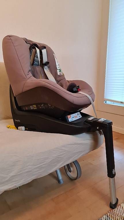 Seggiolini per auto: Maxi Cosi 2way Pearl Sitz plus Fixstation – Usato da Jonen venduto da udatsha 2