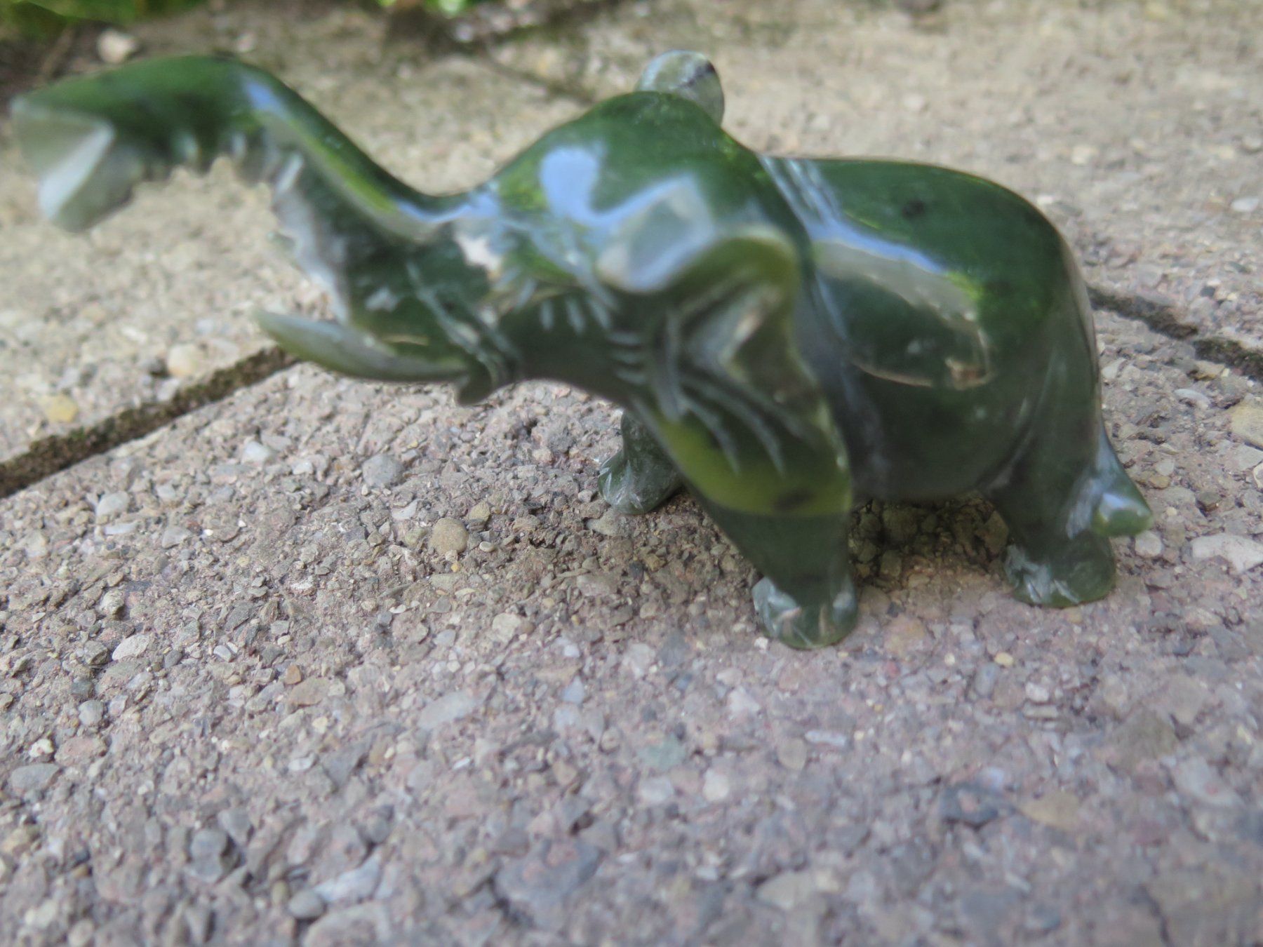 Sculptures & Statues: 3 Jade Elefanten – D'occasion à Schaffhausen par Yamakana51L8736OQ8 3