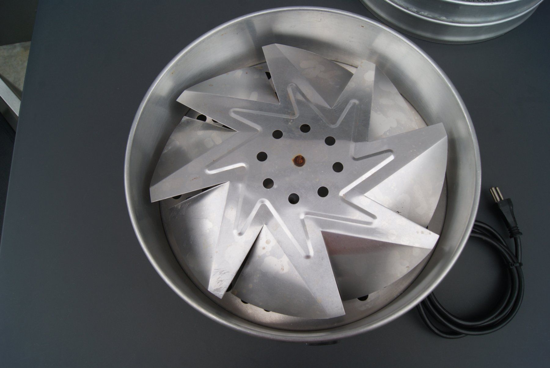 Appareils de cuisine: Dörrautomat Silber gebraucht – D'occasion à Buus par Zwuckel61 1