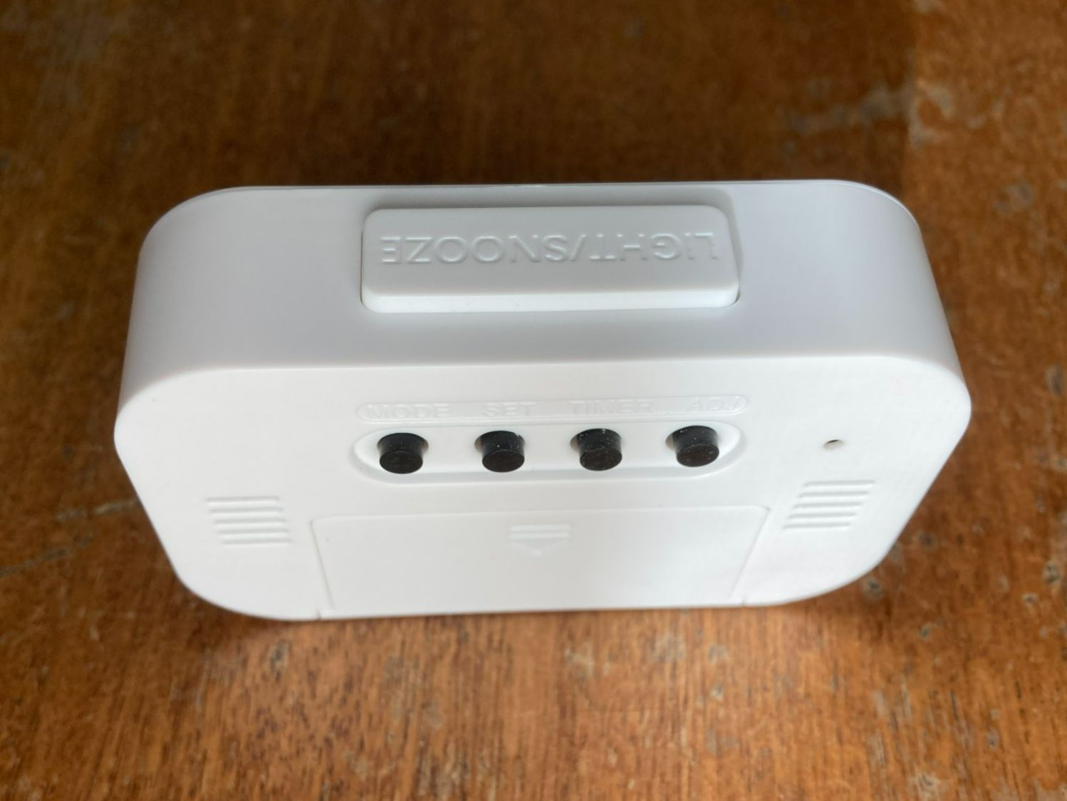 Sveglie: Wecker mit Digitalanzeige inkl. Batterien NEU – Nuovo (secondo la descrizione) da Widnau venduto da SIIVSIIV 2