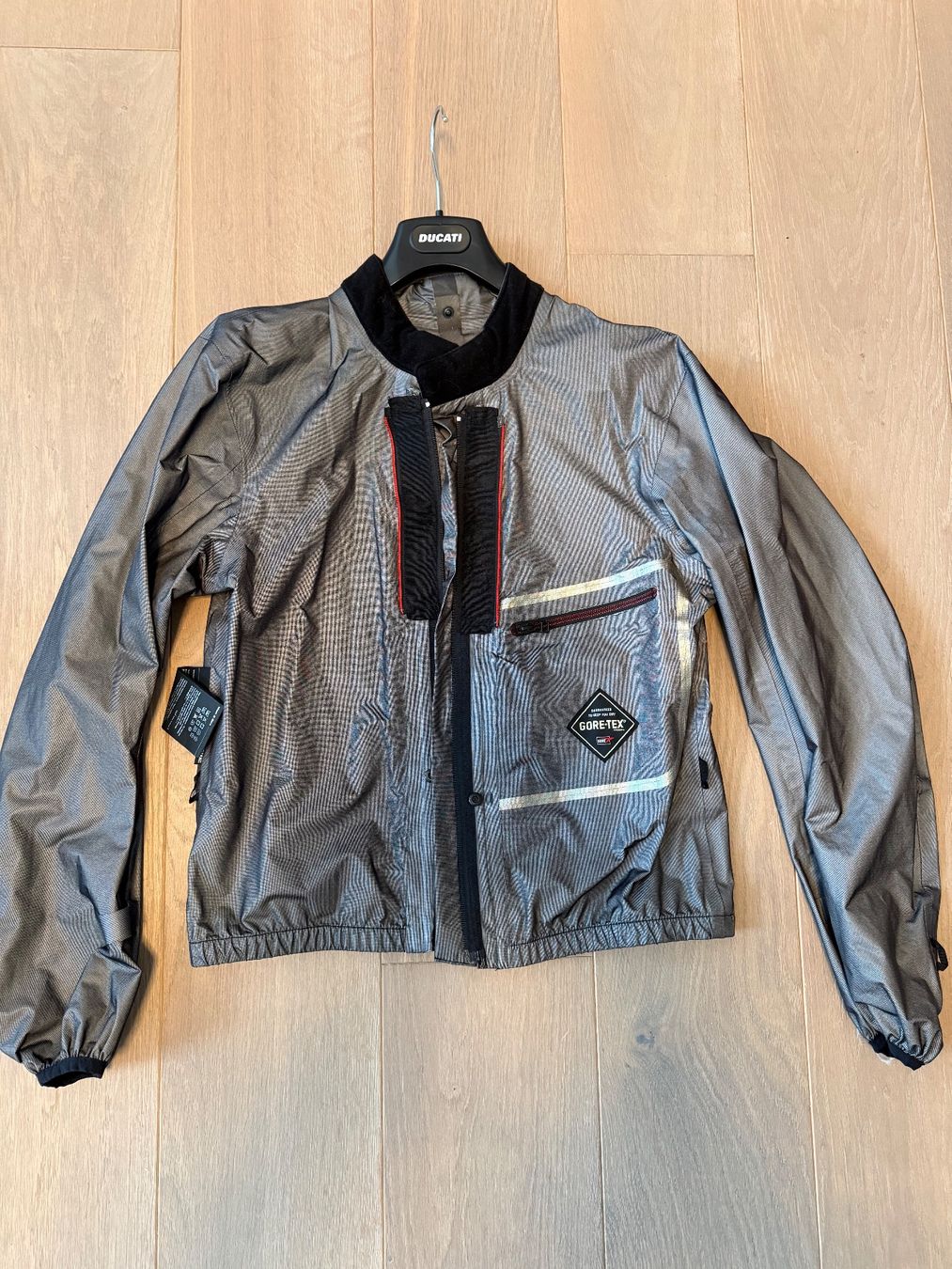 Completi: Motorradkombi Rev-It! by Ducati – Usato da Brunnen venduto da Golgo 3