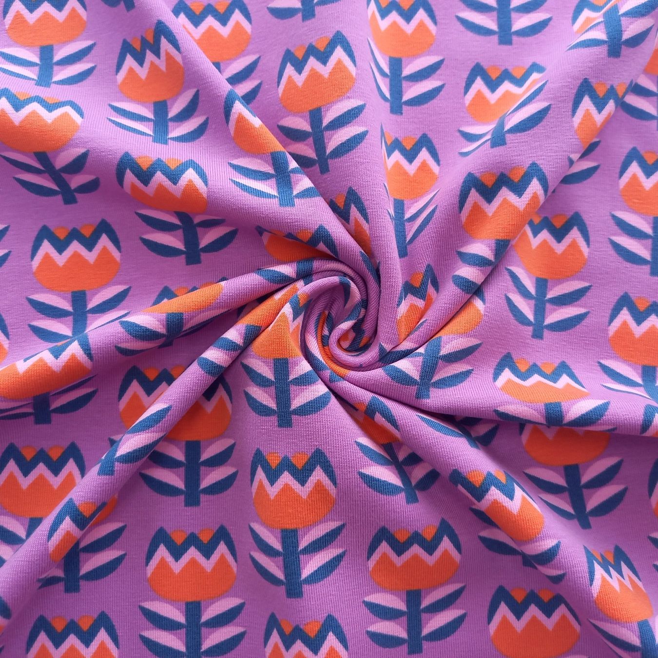 Stoffe: Jersey Tulpen lila/orange – Neu und originalverpackt aus Winterthur von Kimbana 2