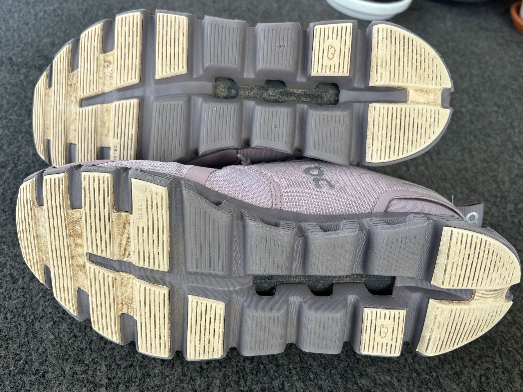 On Herrenschuhe: ON Cloud Sneaker – Gebraucht aus Dübendorf von Biene70 4