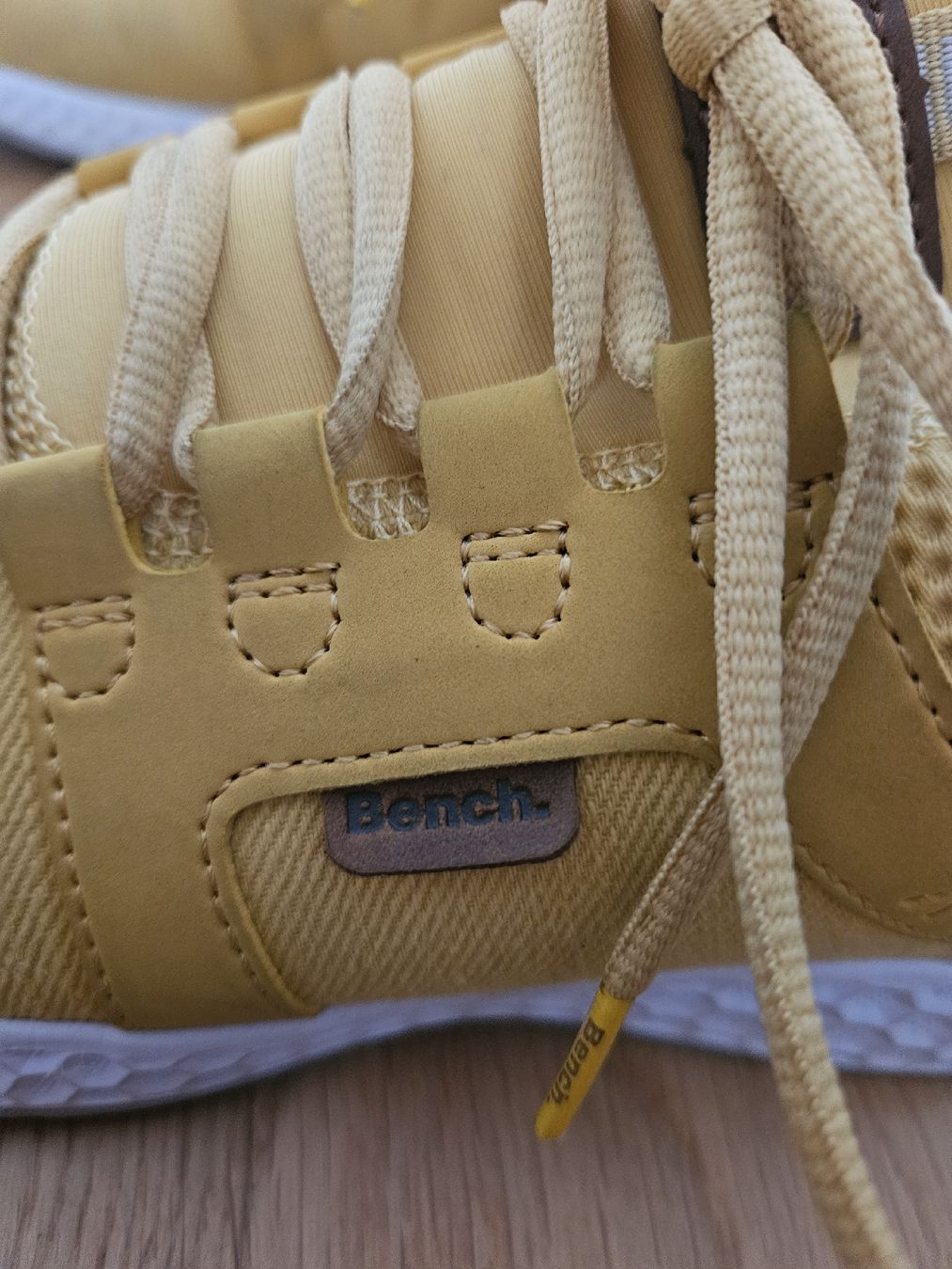 Bench Damenschuhe: Bench Schuhe, Sneaker Gr. 37  – Gebraucht aus Abtwil AG von Ayline.a8 1