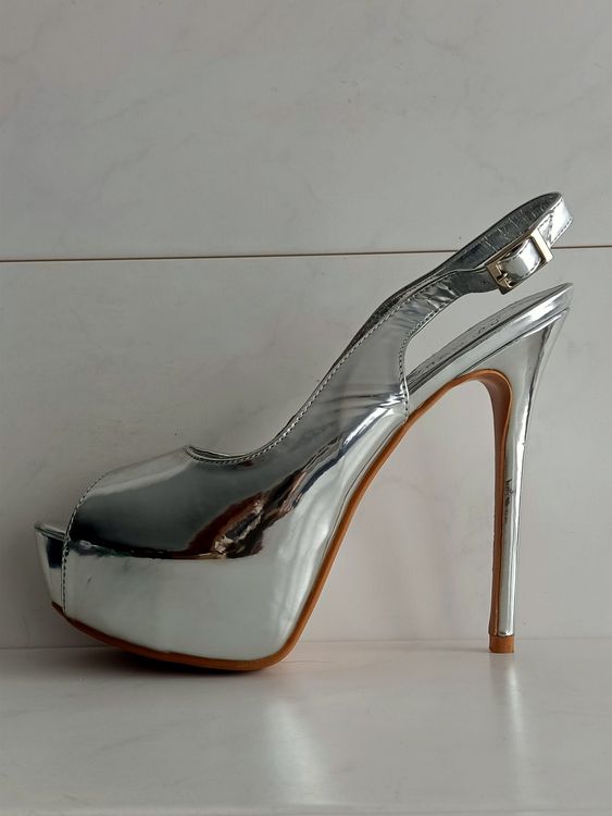 Escarpins Bershka - Talons Aiguille Peep Toe Saumon - Taille 39 - Neuf Sans Boîte