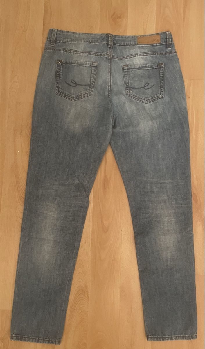 Esprit Jeans: EDC Jeans 28/32 hellblau, Knopfleiste – Usato da Schaffhausen venduto da marakesch41 2