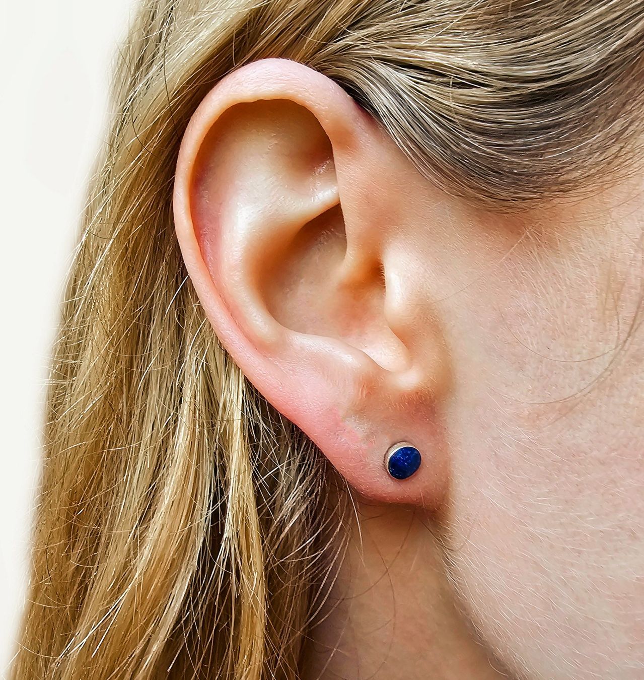 Orecchini pendenti & Orecchini a lobo: Zarter Lapis: 5mm Ohrstecker – Nuovo e nell'imballaggio originale da Basel venduto da PachaWool