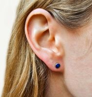 Zarter Lapis: 5mm Ohrstecker