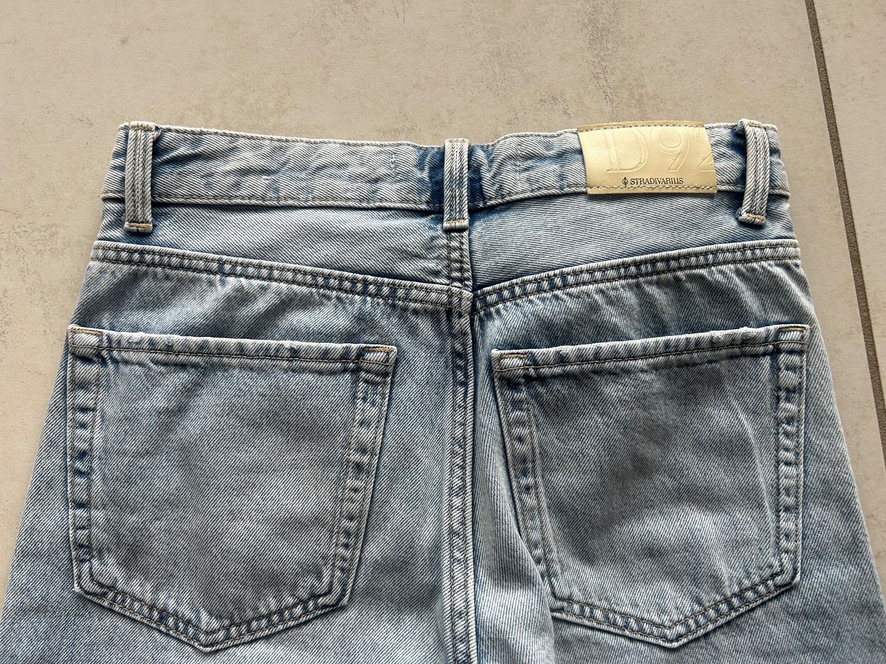 Stradivarius Jeans: Jeans Stradivarius D92 – Usato da Courrendlin venduto da loko2910 3