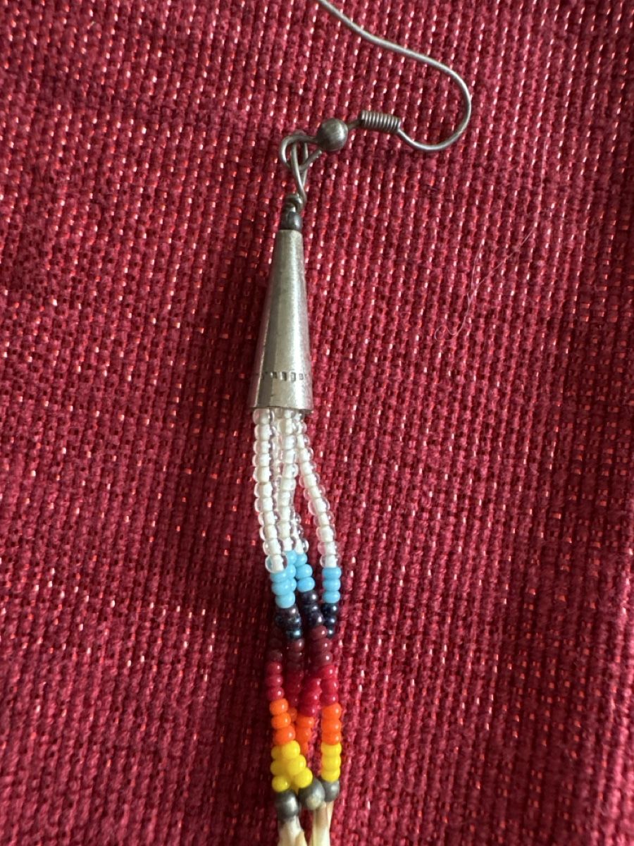 Orecchini pendenti & Orecchini a lobo: Two Sets of Native American Beaded Earrings – Usato da Fällanden venduto da emilyeheim 3