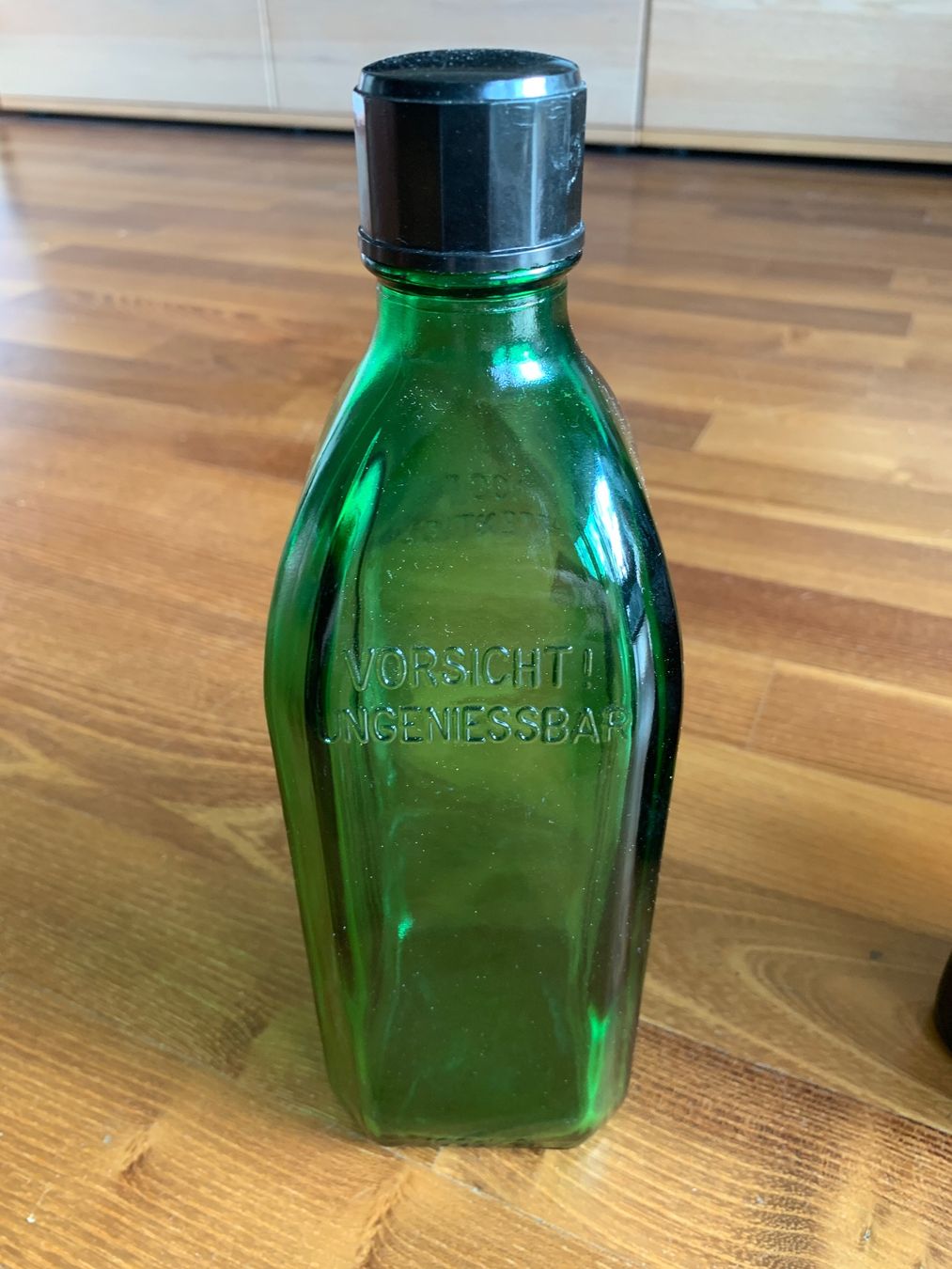 Accessori da laboratorio: Drei Apothekerflaschen – Difettoso da Edlibach venduto da RUW19 1