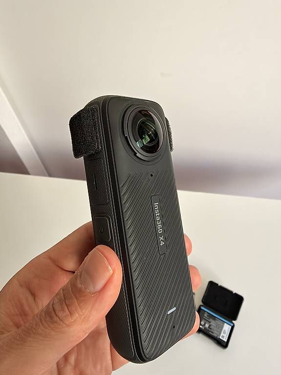 Action Cam: Insta 360 X4 avec accessoires  – Usato da Neyruz FR venduto da sbr_6ltj 2