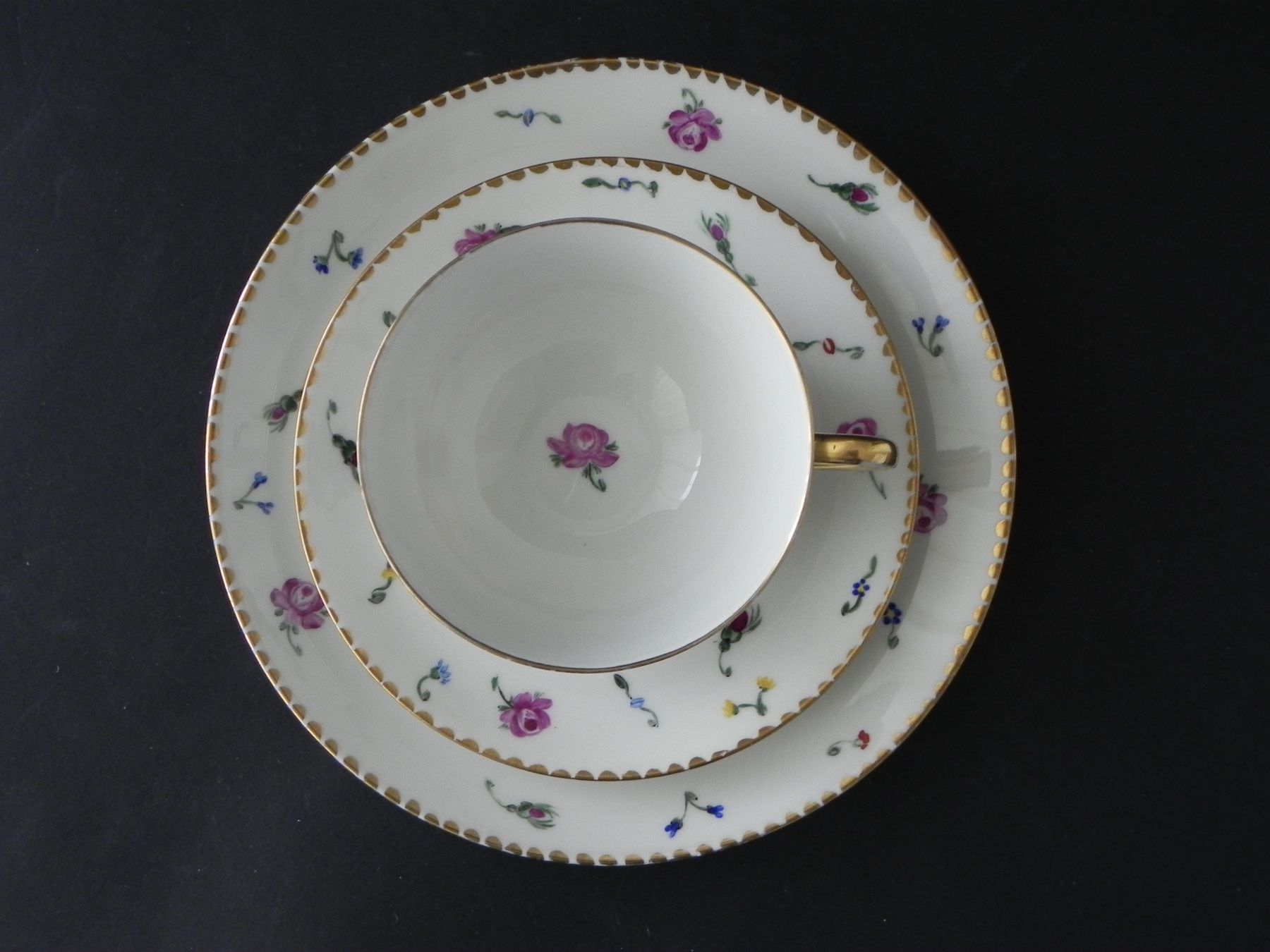 Set di piatti: Tassenset mit Dessertteller STREUBLUMEN handbemalt - Thomas – Usato da Zürich venduto da LodgE-21 1