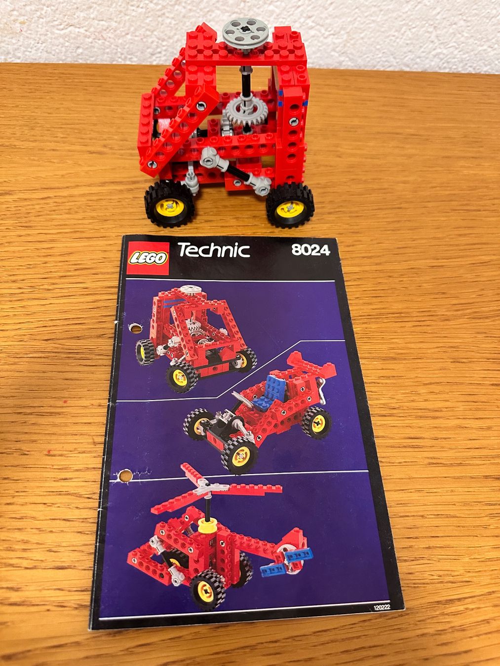 Lego Kit di costruzioni: Lego Technic 8024 Universal Set – Usato da affoltern am albis venduto da bakee