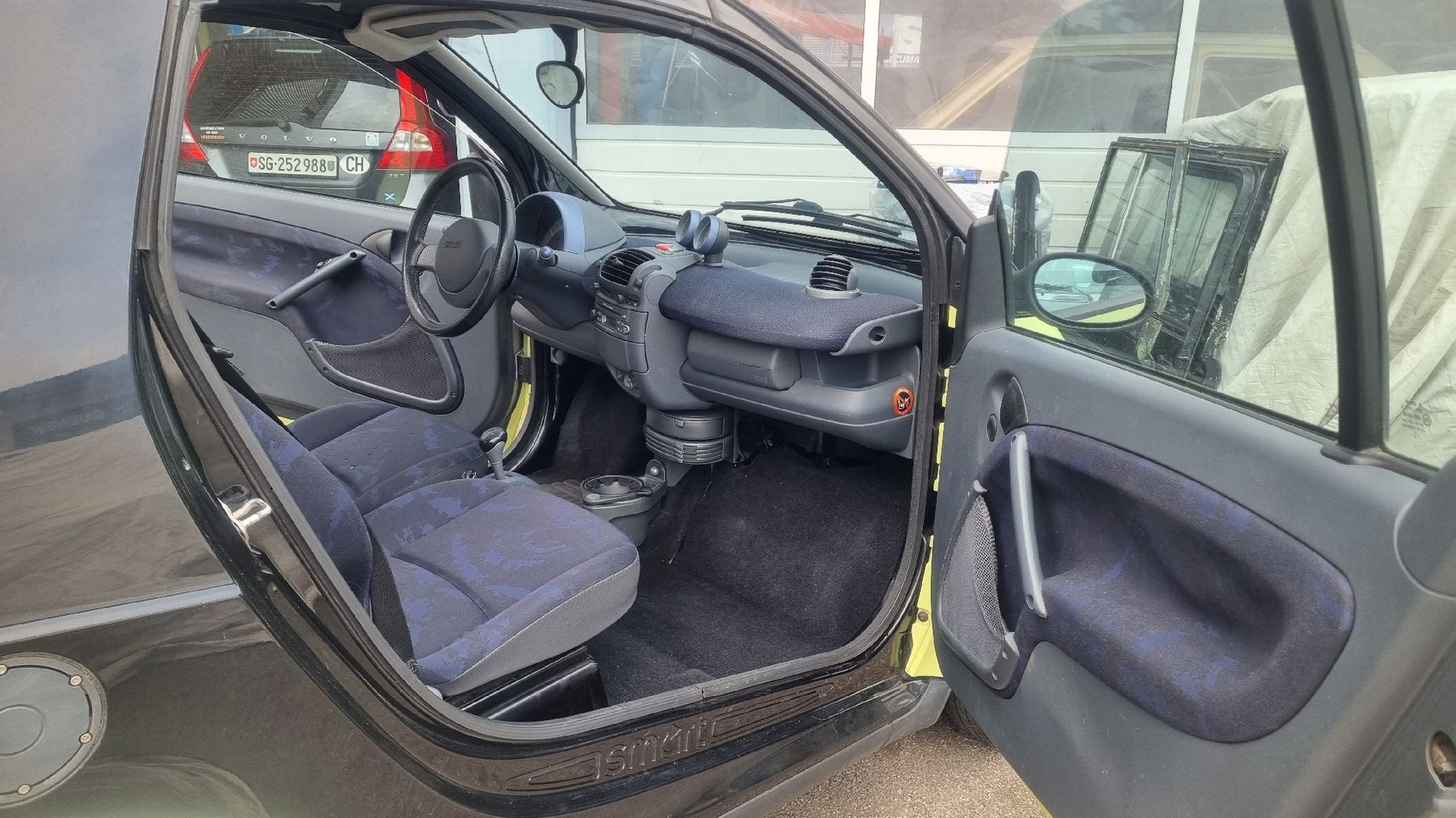 Smart Automobili: Smart fortwo Cabrio  – Usato da Altenrhein venduto da Blauwild 3