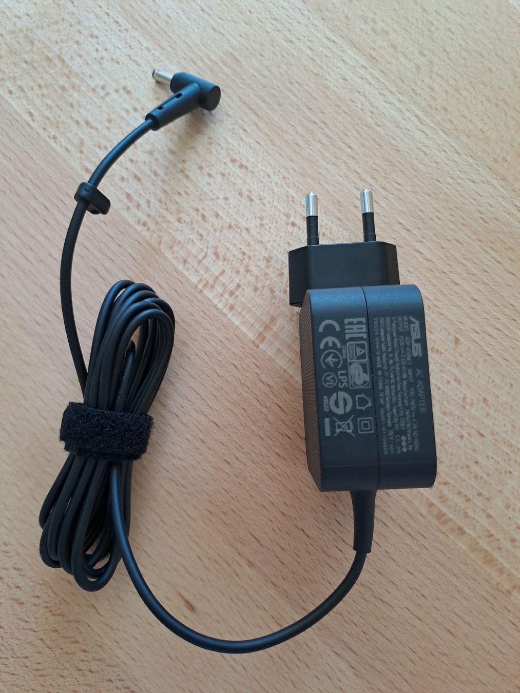 Asus Caricabatterie: ASUS Ladekabel – Nuovo (secondo la descrizione) da Sempach Station venduto da mul_c5xj