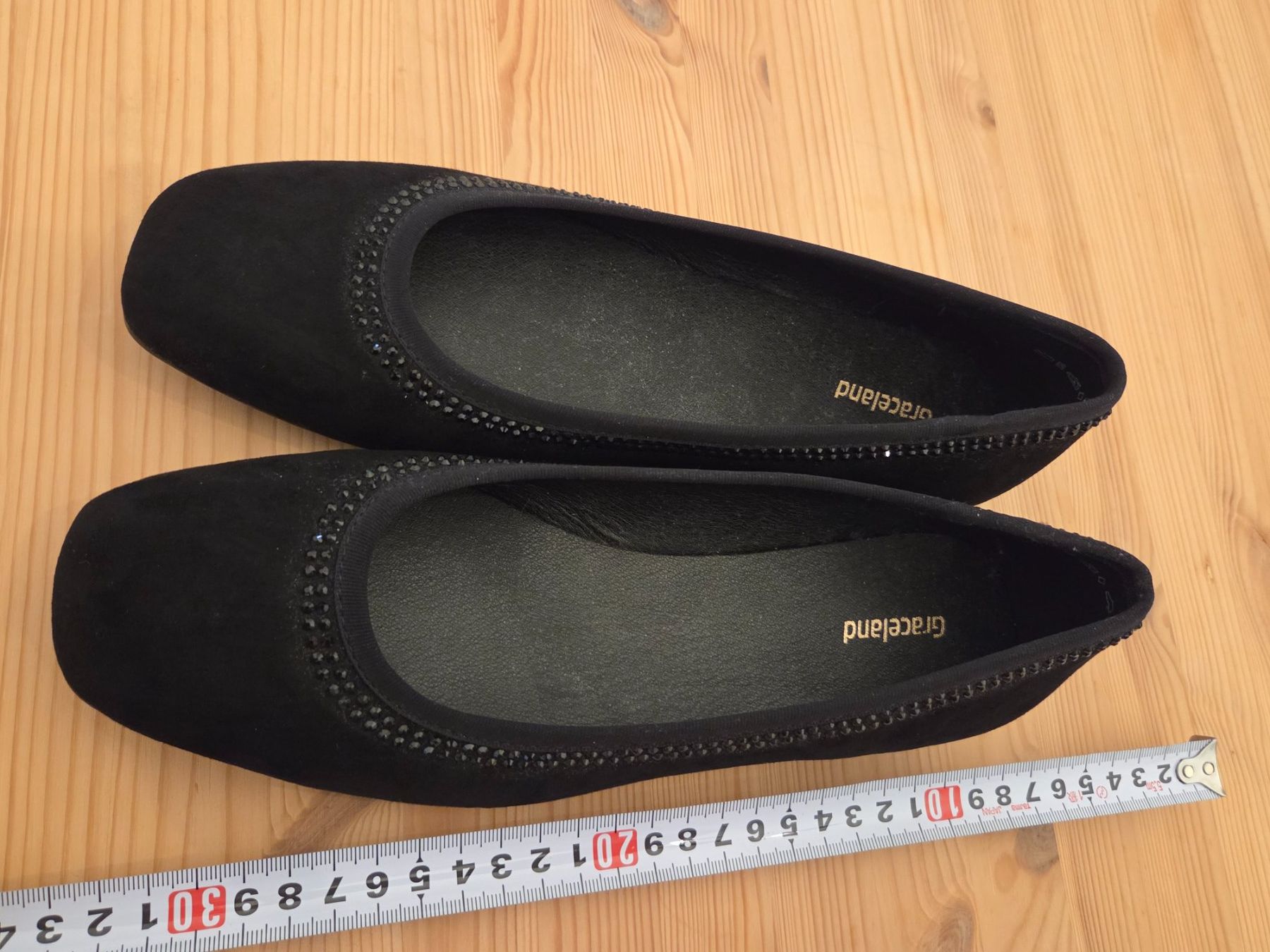 Graceland Scarpe da donna: schwarze Ballerina, schwarzer Strass, 38.5/39 – Usato da Liestal venduto da ITOlio
