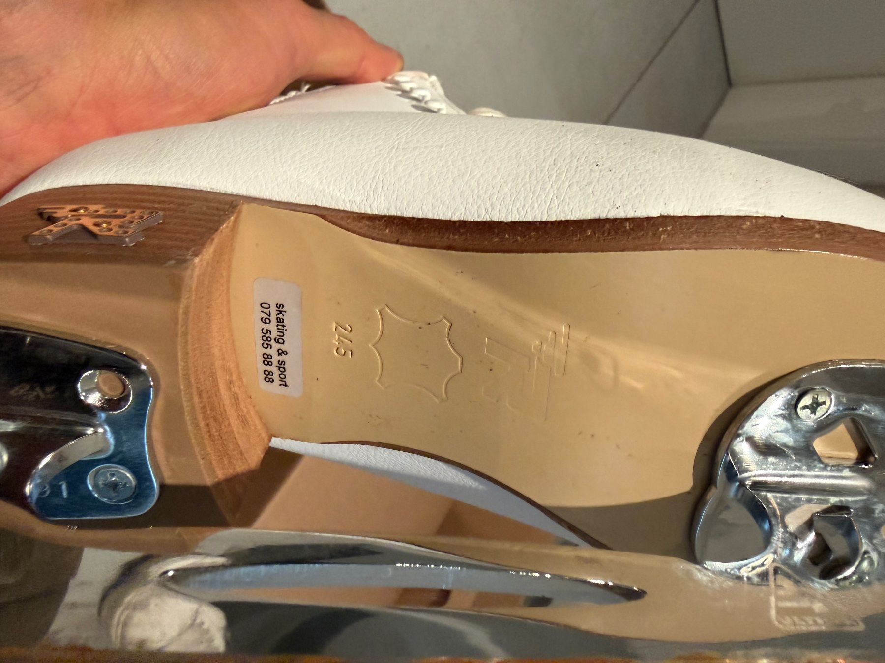 Schlittschuhe: Elektra white – Gebraucht aus Tägerwilen von tobler08 4