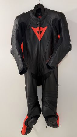 Tuta in pelle Dainese Laguna Seca 4